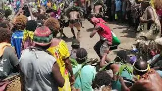 Lihirian traditional dance /Part 4