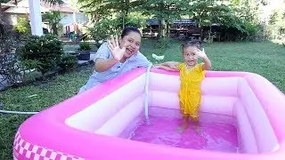 Unboxing Kolam Renang Anak Balita Lucu Warna Pink - Kids Playing Swimming Pool