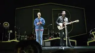 River - Leon Bridges (Live in Seattle)