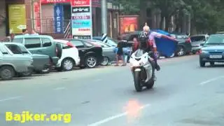 19 Cупер герой на мотоцикле