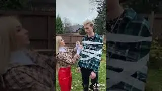 Валя Карнавал и Карина