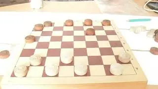 Люблю на досуге играть в шашки