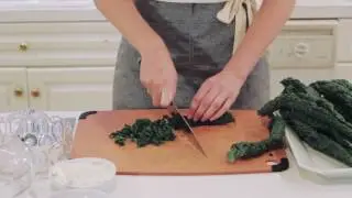 How to Strip, Cut and Work with Kale