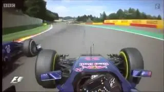 Max Verstappen practices overtake in iRacing