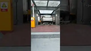 Electric car swap battery in 20s