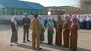 Pemberian penghargaan pada siswa berprestasi di SMAN 1 Wonomulyo, Polman, Sulbar hari ini