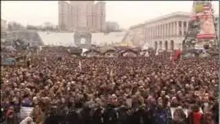 Ukrajnai helyzet- AranyWC-szobor Lenin helyett Kijevben, Zongorázás a békéért Ungváron (magyarul)
