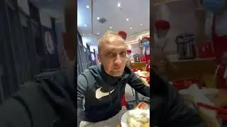На месте этого пельменя , я мог облизывать твой | 