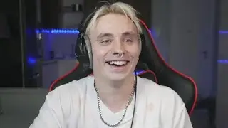 АНДРЕЙ ОТБИЛ ДЕВУШКУ У STROGO