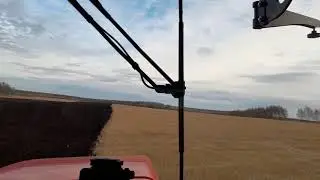 продолжается вспашка.Немного о ходе работы .К 742пр