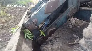 УСТАНАВЛИВАЮ УПЛОТНИТЕЛЬНЫЕ КОЛЬЦА ИЗ КОПРАЛОНА НА ЭКСКАВАТОР ТВЭКС,ПРОВЕРИМ В РАБОТЕ.