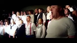 Berlin Pop Choir sings  Dancing on my own , Robyn