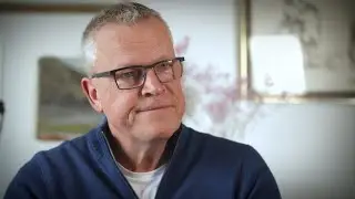 Janne Andersson får en hälsning från familjen han besökte i Botswana förra året.