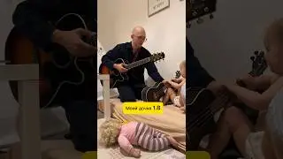 Отец с малышкой создали музыкальную группу 