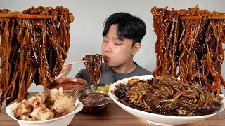 Eating black bean noodles and sweet and sour pork ASMR