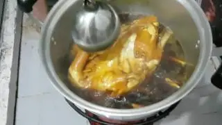 ไก่ต้มน้ำปลา BY แม่มะลิ