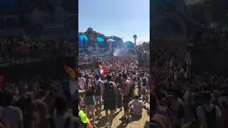 Nathan’s Crazy Dance Moves | Tomorrowland 2018