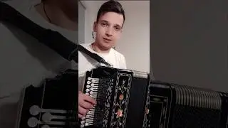 Девка плавала в пруду..🤣 