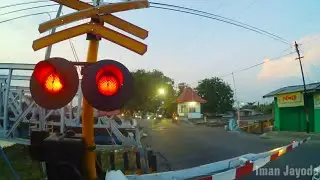 Palang Pintu Perlintasan Kereta Api JPL 5 Kokrosono Semarang