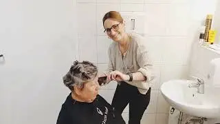 7. Mai 2023 Gedeckter Tisch Potsdam Haare schneiden für hilfsbedürftige Menschen