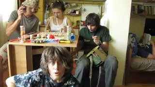 Vecinu' (repetitie'n bucătărie)