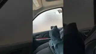 الثلج كأنه زجاج