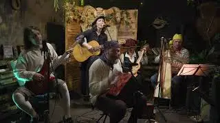 Шанти-хор фрегата "Штандарт" - Pique la baleine