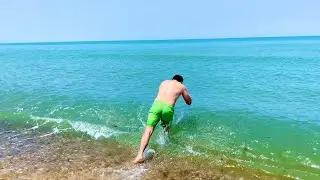 Самый закрытый пляж в Баку. Увидели нудиста.
