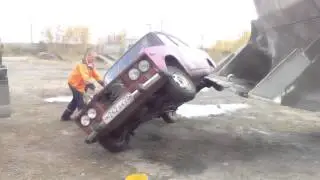 Перевернули Ваз 2106