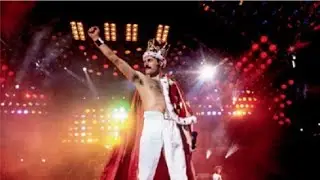 👑 La collection privée de Freddie Mercury vendus aux enchères à Londres par la maison Sotheby’s