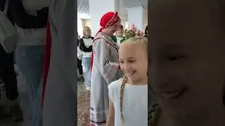 оригинально поздравили преподавателя 💐
