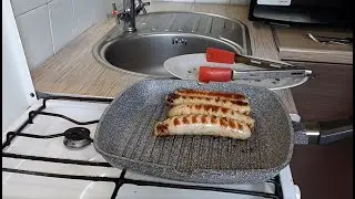 Жареные колбаски-гриль на сковородке - рецепт закуски к пиву