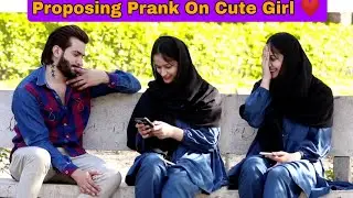 Proposing Prank On Cute Angle 😍 |@AwaisBhatti28