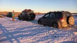 Grand Vitara offroad, getting a tow in deep snow
