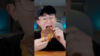 How to make Croissant Ice Cream Sandwich