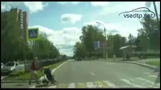 01.09.2015 Нижнекамск.  Водитель не заметил маму с коляской, идущей по зебре