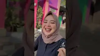 Ibu guru gemoy 