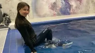 Inna swimming 