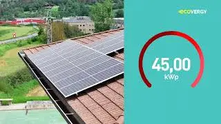 Paneles solares gasolinera
