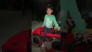 Serunya Bermain Mobil-Mobilan Accu di Malam Hari!