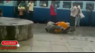 Desi fight husband and wife 🤣🤣🤣