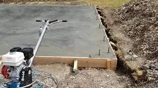 24x24 Monolithic Slab Power Trowel Finish