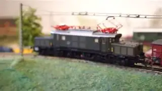 E93 für Trix Express - kleiner Übergabezug