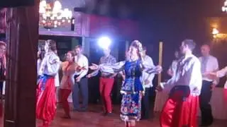 Мастер-класс украинского танца Гопака на свадьбе в Киеве