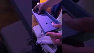 DJ gets interrupted by a Unikorn SE #mechanicalkeyboard #singakbd #unikorn #unikornse