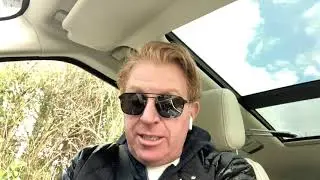 Tommy Fleming jeep tunes World in Union