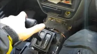 Замена тросика переключения скоростей на АКПП Suzuki Escudo 1999 TL52W J20A. Shift cable replacement