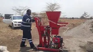 Comment fabrication brique terre compressée stabilisée, ISSB interlock soil stablized brick machine