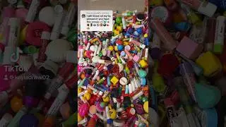 “I’M GUNNA THROW AWAY ALL MY LIP GLOSSES IF YOU DON’T HAVE THESE EMOJIS IN FIDGETS” 😱🤭 