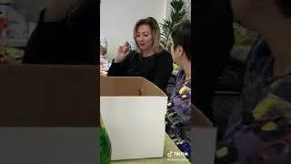 ДЕЛИКАТНО ПЬЯНАЯ ЖЕНЩИНА
